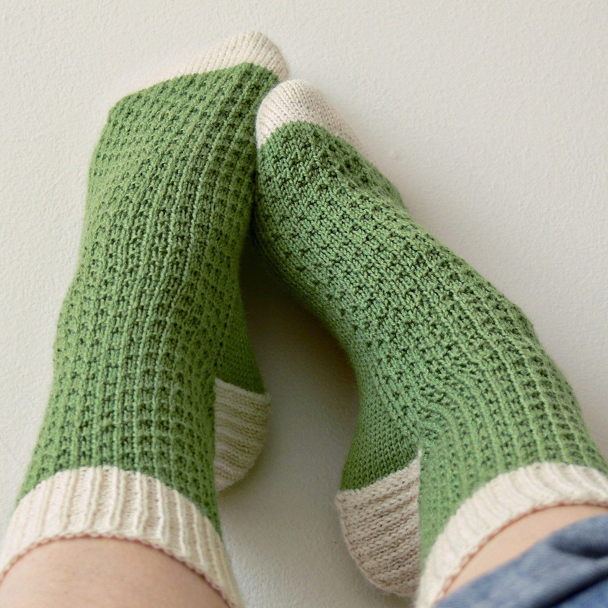 Top 6 FREE Ravelry knitting patterns with 20K+ projects