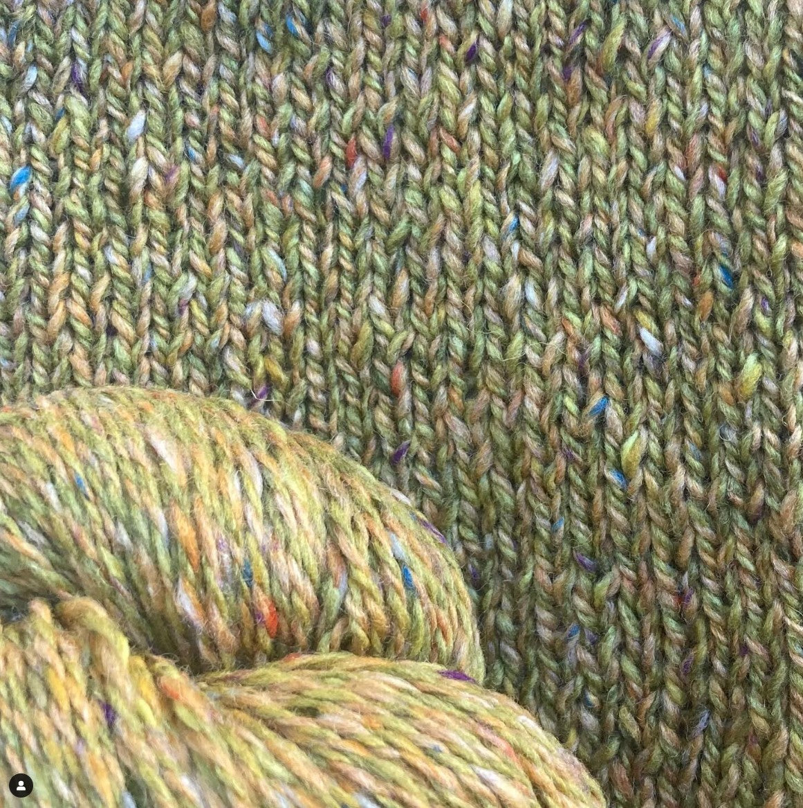 Spinning Yarns Weaving Tales Tweed Marle – 10ply weight merino yarn – view 5