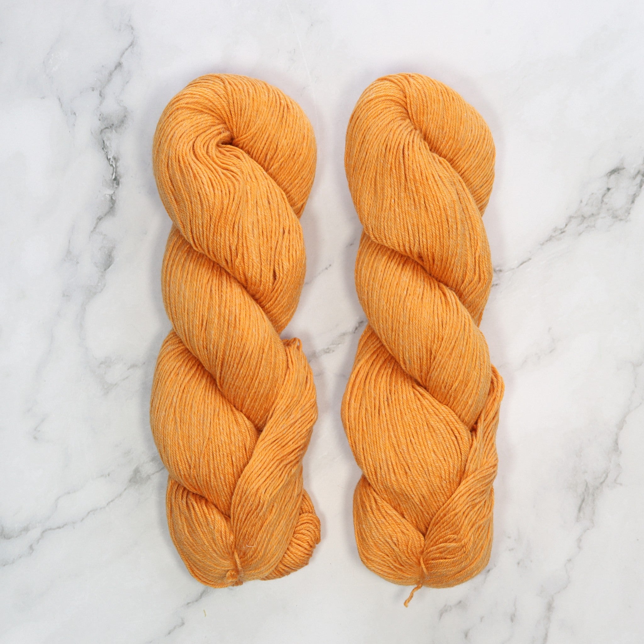 Amano Chaski in colourway Nectarine – 4ply weight merino, cotton, linen yarn