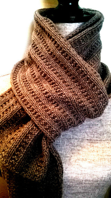 Poet Worsted – Two Skein Set – 10ply weight merino, nylon, silk yarn – view 5