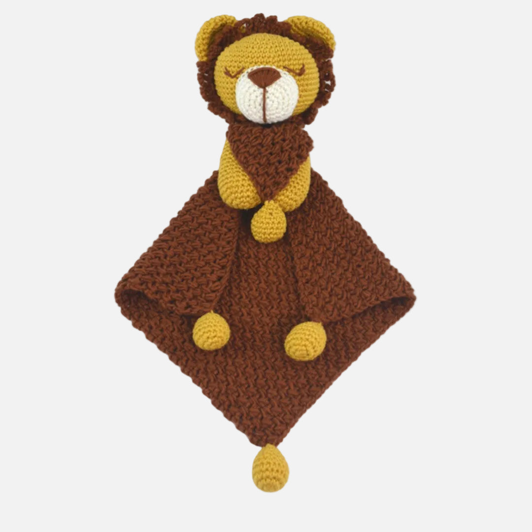Circulo Lovely Blanket Lion Amigurumi crochet kit