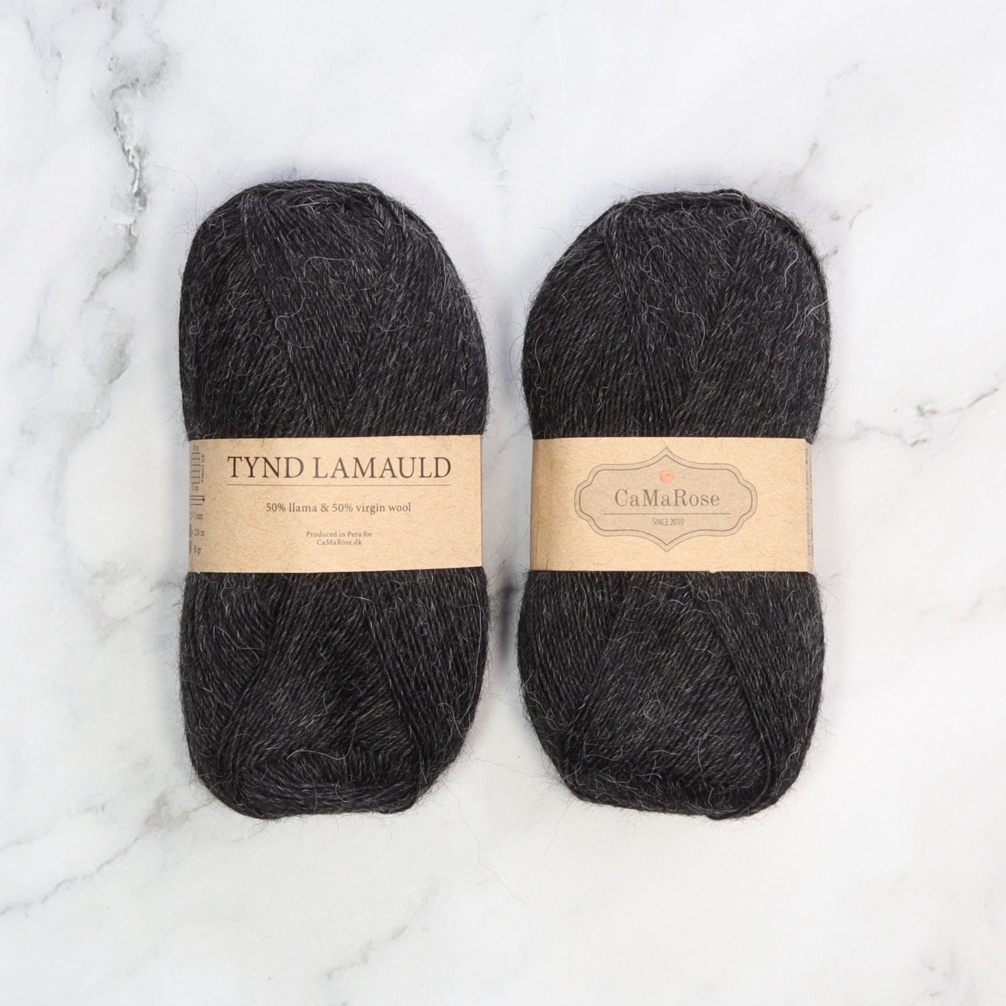CaMaRose Tynd Lamauld in colourway Coal Grey – 4ply weight llama, wool yarn