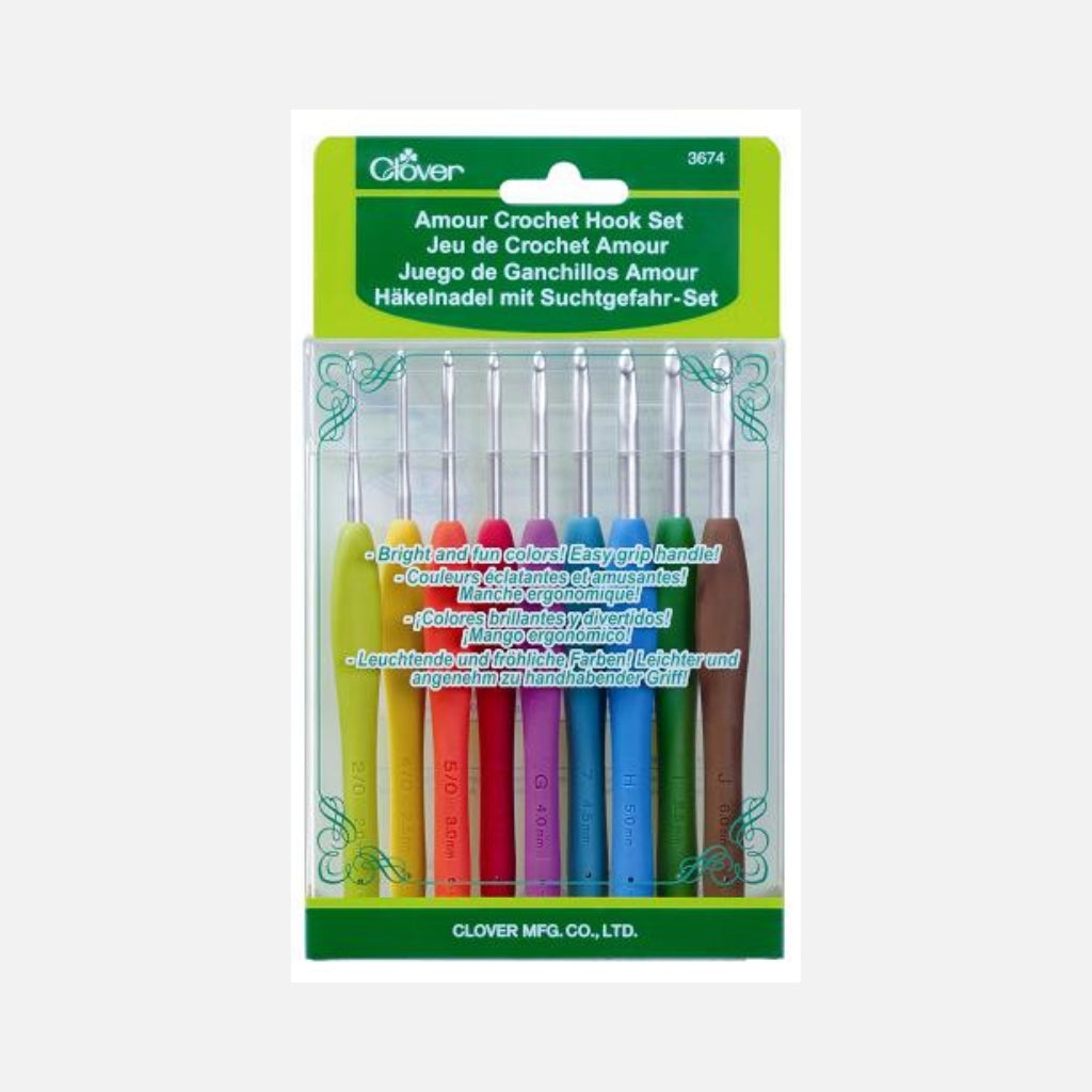 Clover Amour Crochet Hook Set – view 2