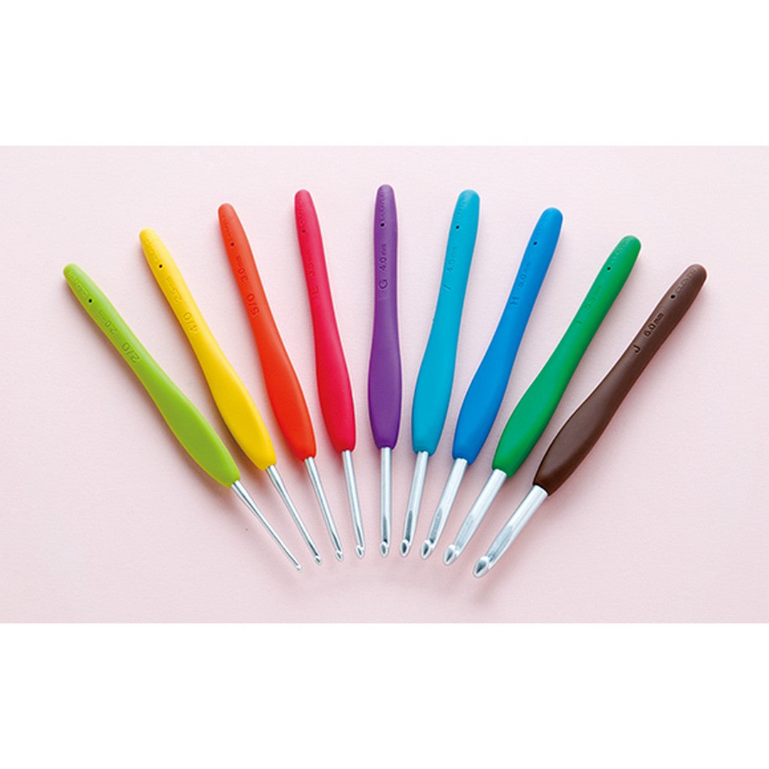 Clover Amour Crochet Hook Set – view 3