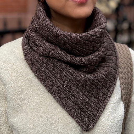 Poet Worsted – Two Skein Set – 10ply weight merino, nylon, silk yarn – view 2