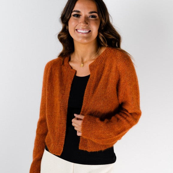 Cropped Cardigan knitting kit