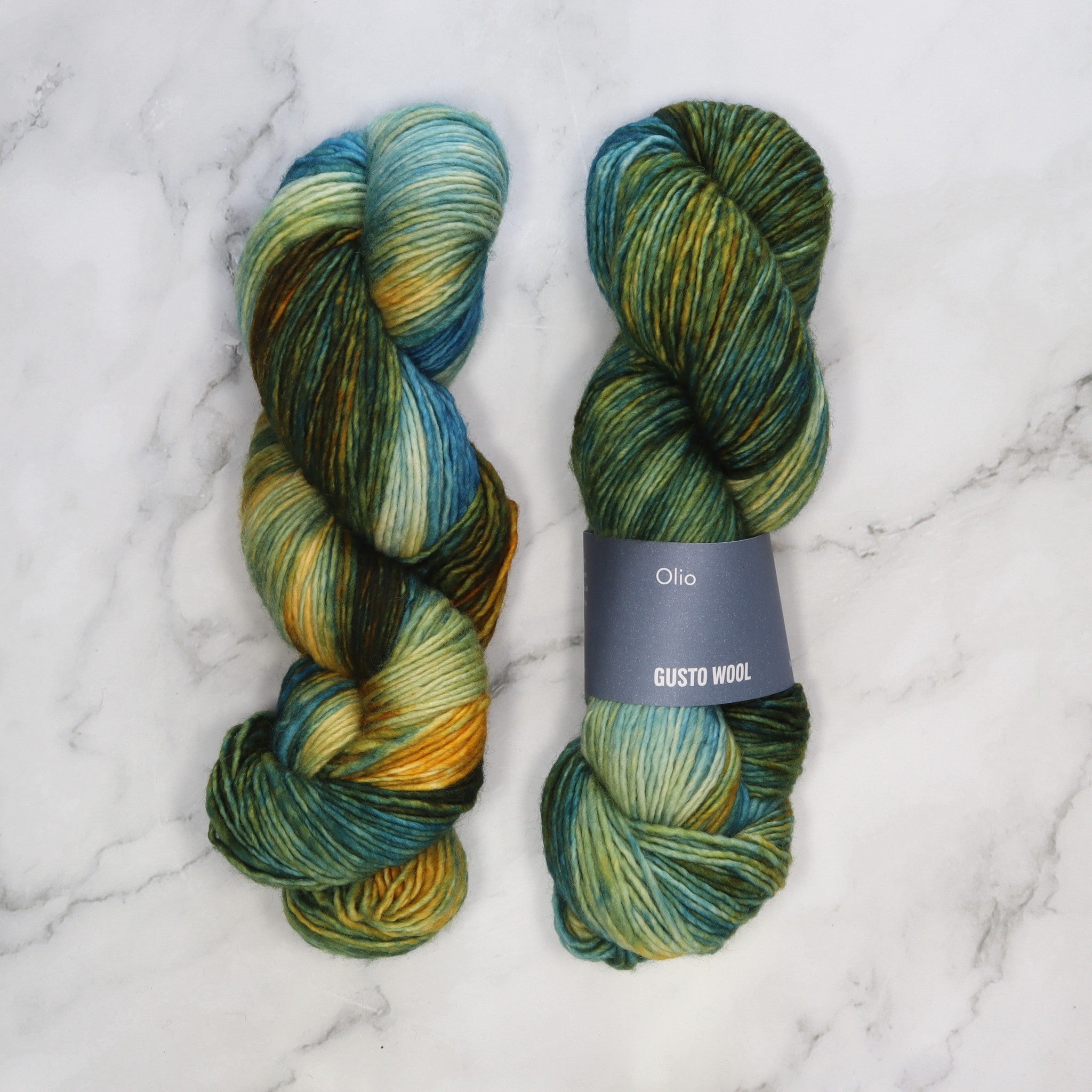 Gusto Wool Olio in colourway Kelp – 10ply weight merino yarn