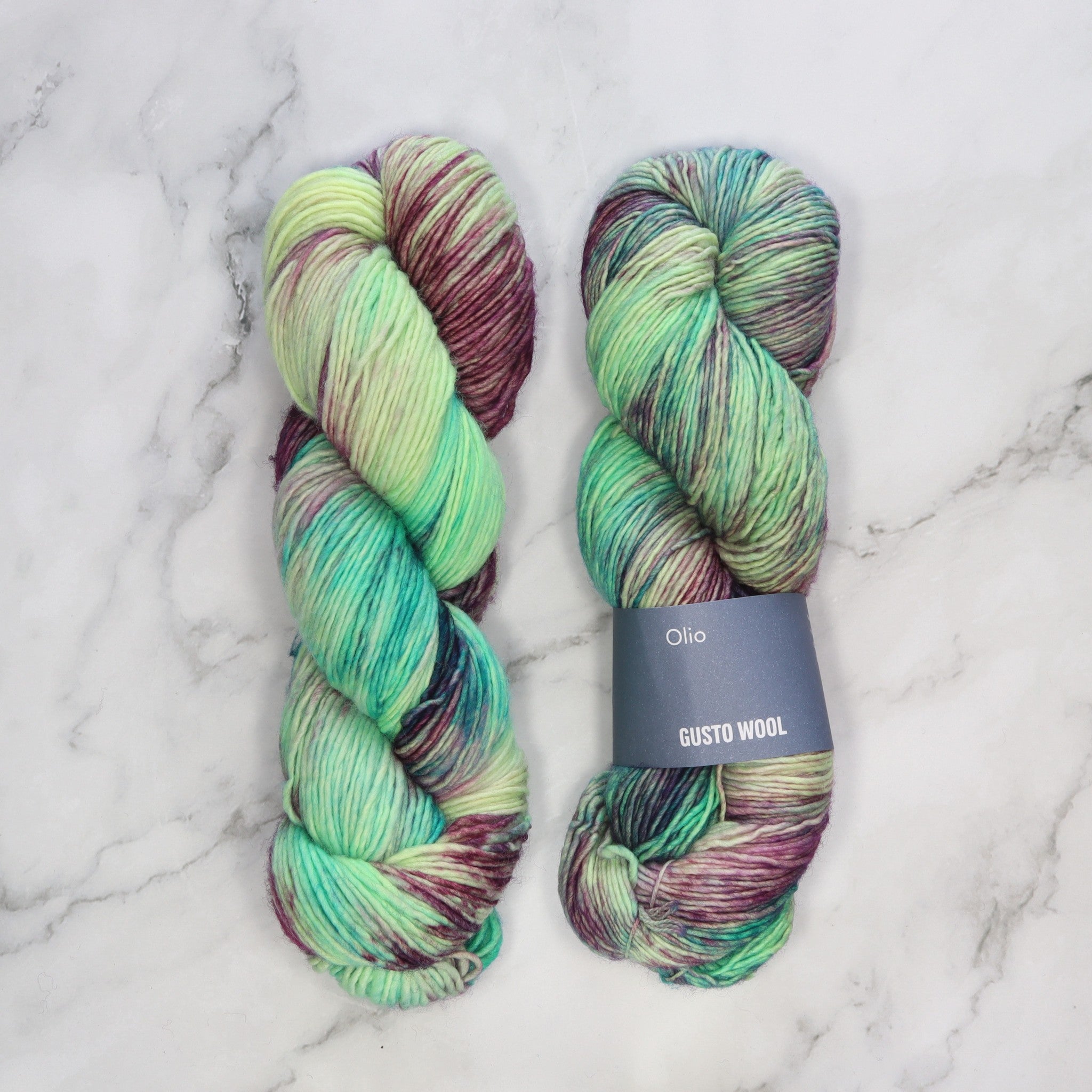 Gusto Wool Olio in colourway Oil Slick – 10ply weight merino yarn