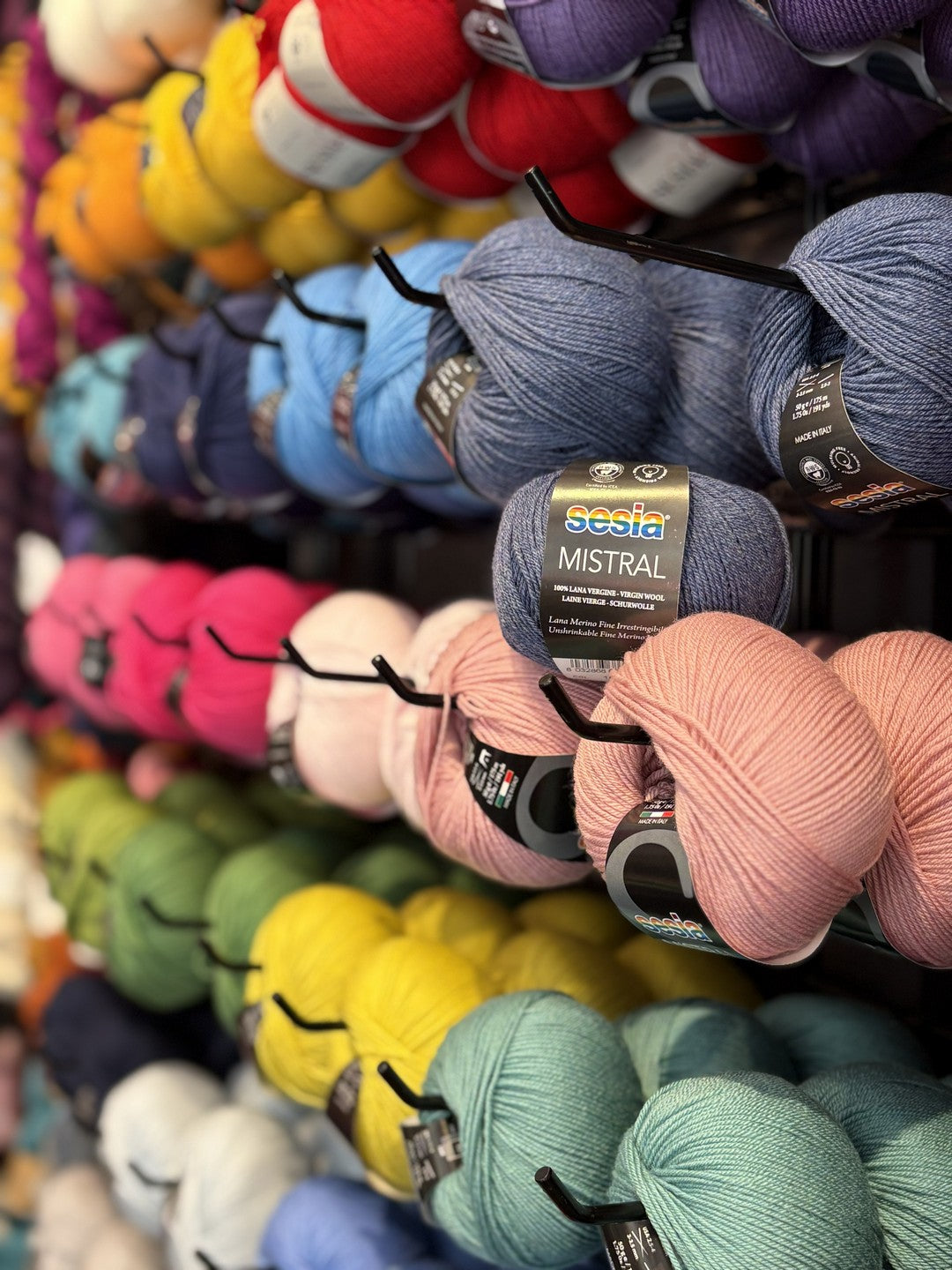 Sesia Mistral – 4ply weight wool yarn – view 2