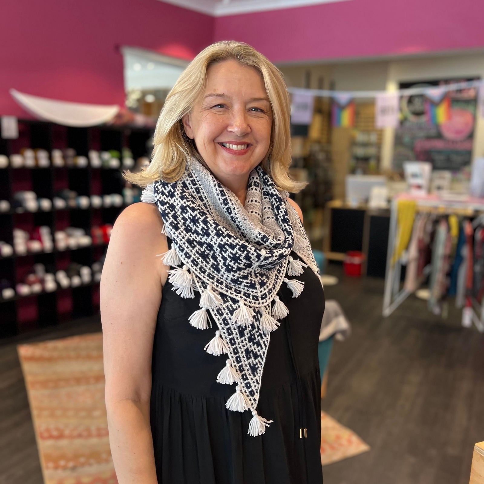 Lunae Shawl knitting kit