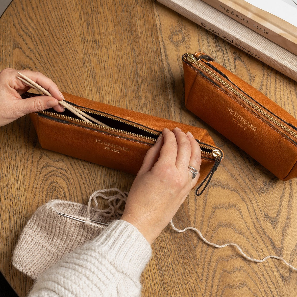 Re:Designed Project 11 Crochet Needle Triangular Case – view 2