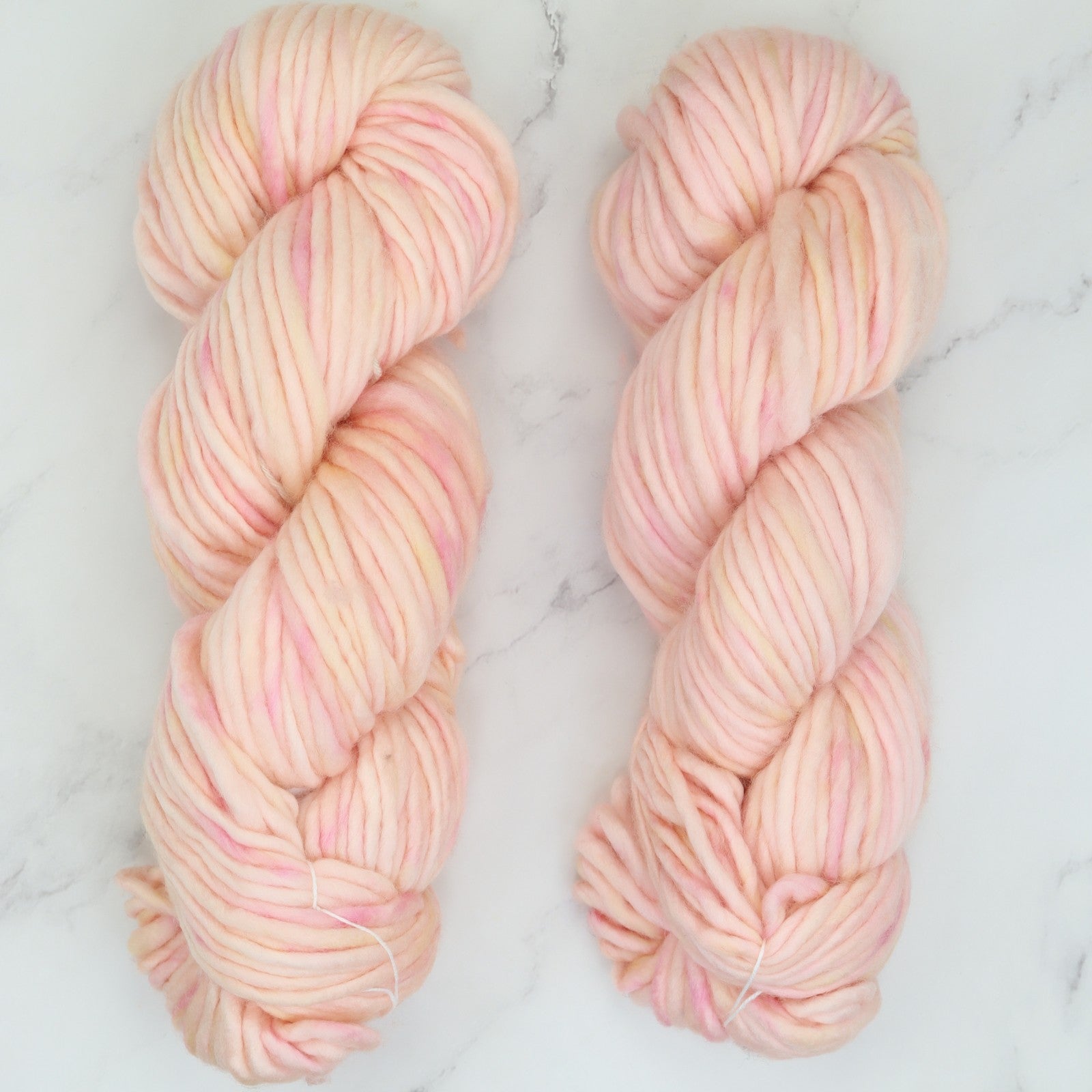 Autumn Scarf kit, colourway Poppet
