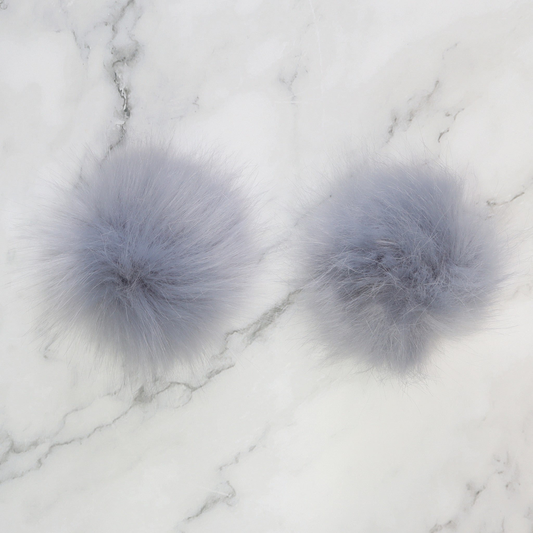 Skein Sisters Pom Poms – Slate