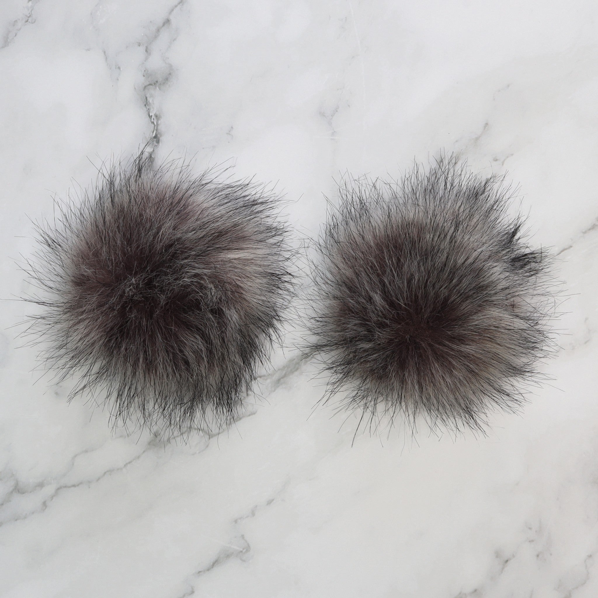 Skein Sisters Pom Poms – Storm
