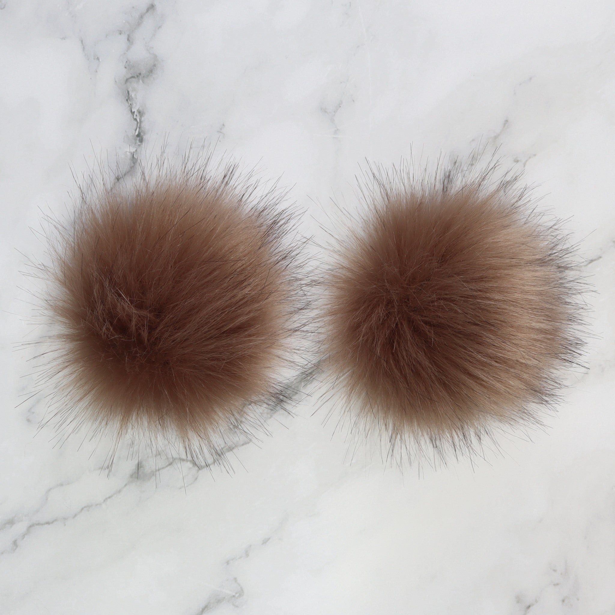 Skein Sisters Pom Poms – Walnut