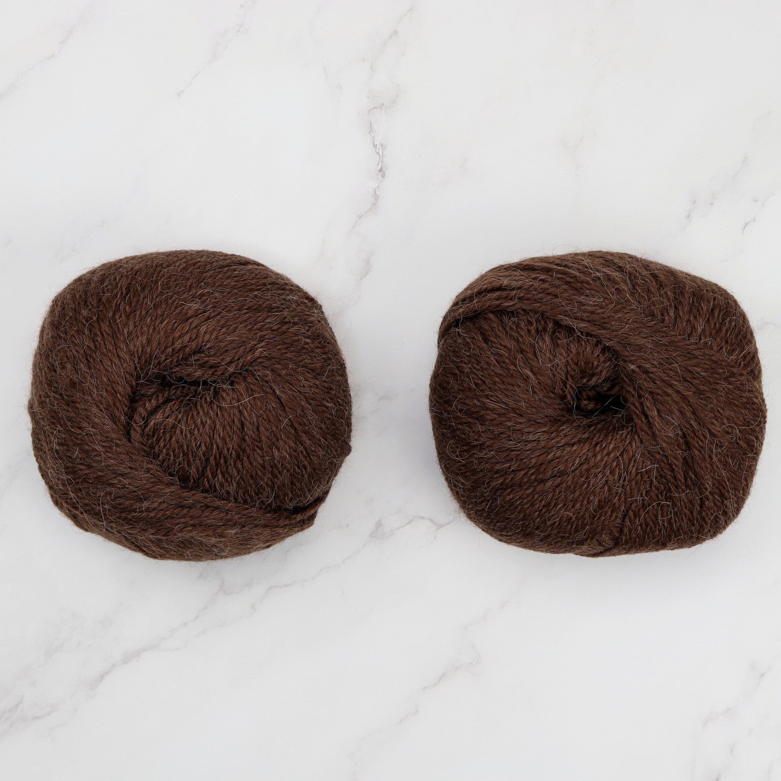 Skein Sisters Trackwork Scarf kit, colourway Coffee