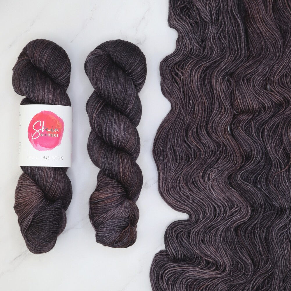 Skein Sisters Fabulous Sock in colourway Jasper – 4ply weight merino, nylon yarn