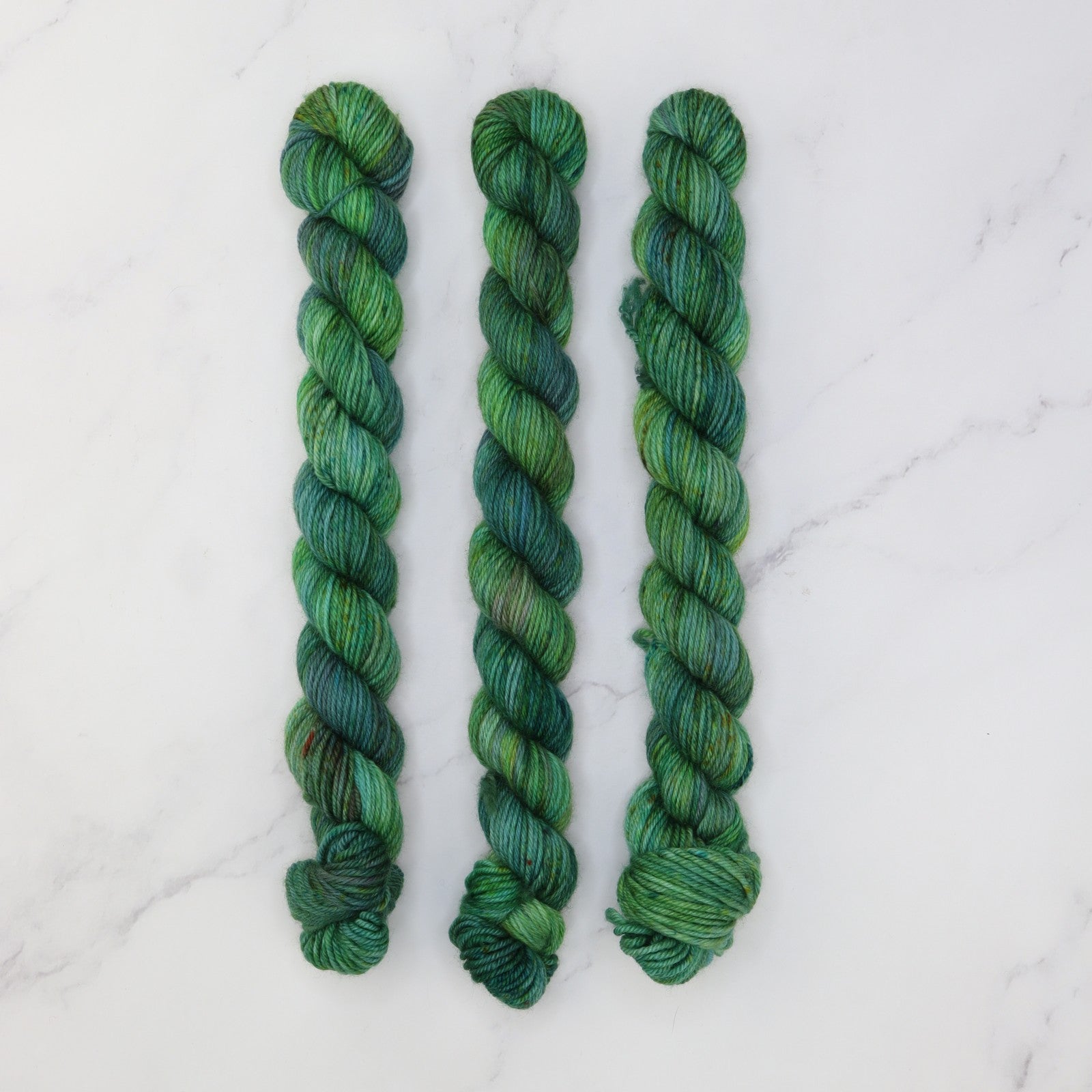 Skein Sisters Fabulous Sock Minis 20g/80m in colourway Calla – 4ply weight merino, nylon yarn