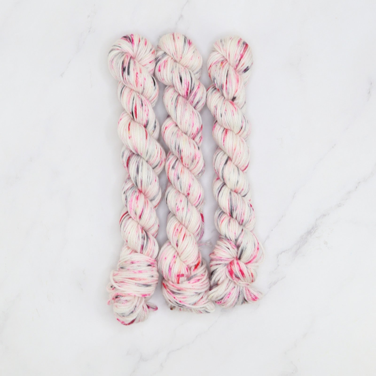 Skein Sisters Fabulous Sock Minis 20g/80m in colourway Candy Cane – 4ply weight merino, nylon yarn