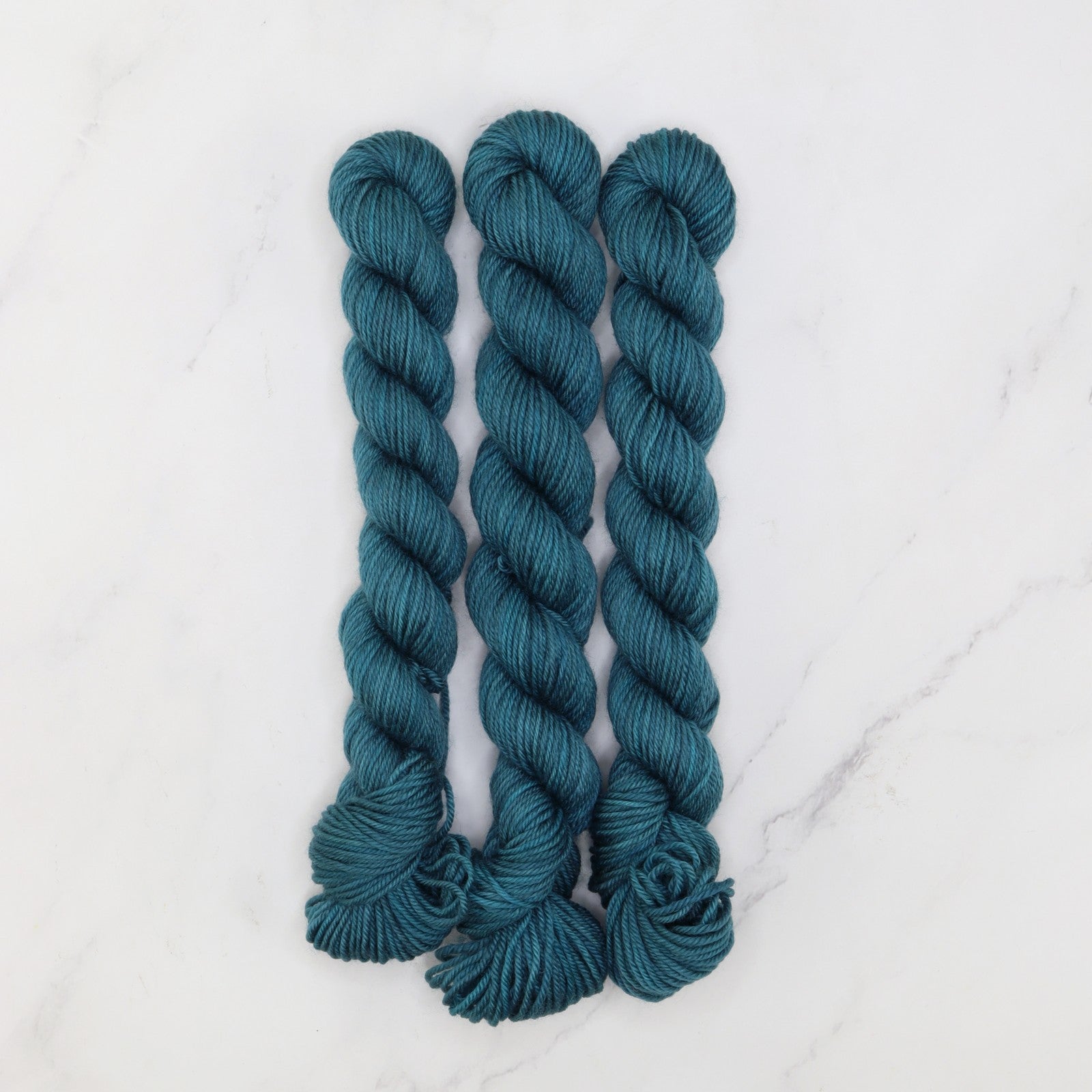 Skein Sisters Fabulous Sock Minis 20g/80m in colourway Deep Teal – 4ply weight merino, nylon yarn