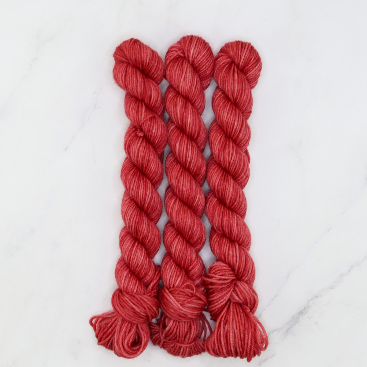 Skein Sisters Fabulous Sock Minis 20g/80m in colourway Lip Sync – 4ply weight merino, nylon yarn