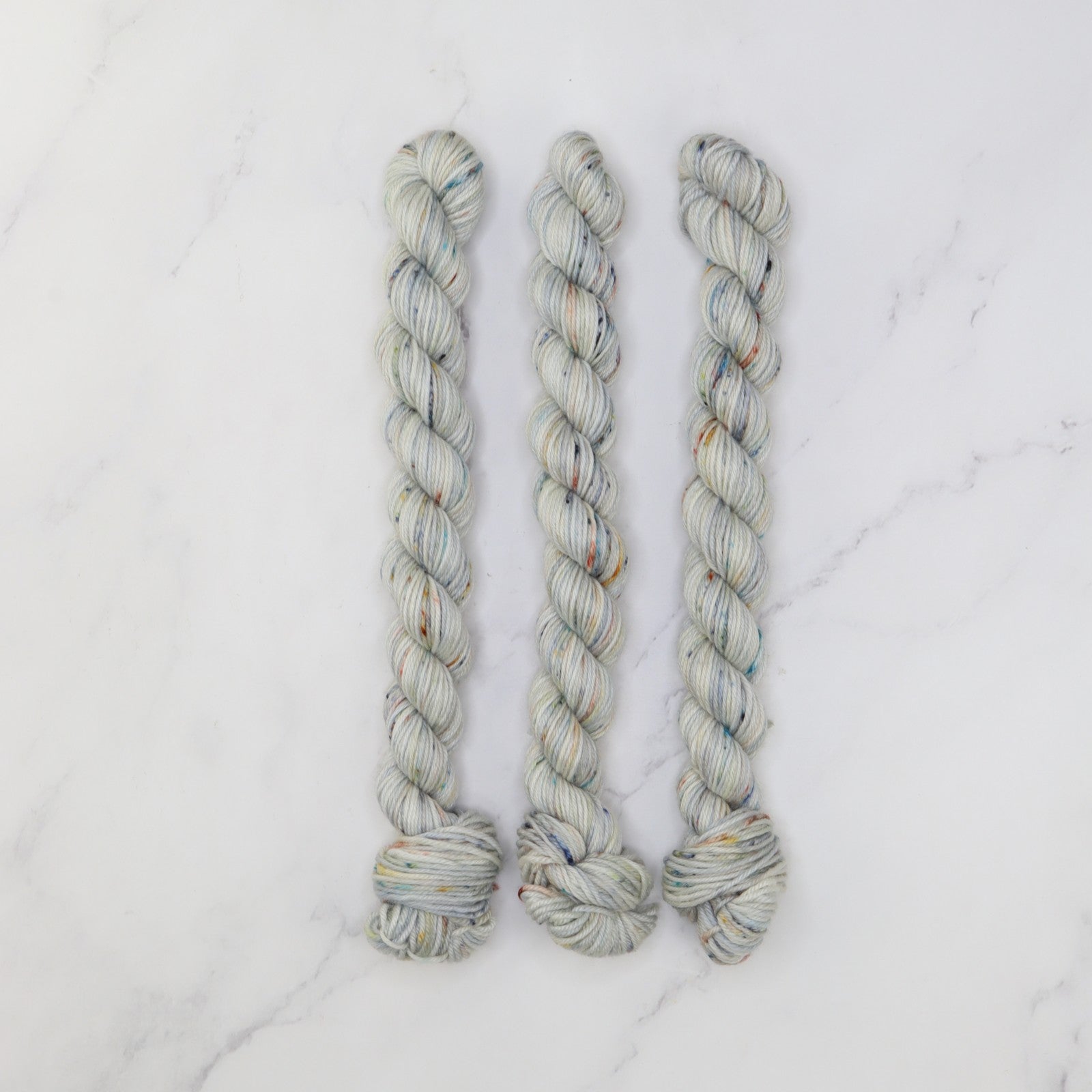 Skein Sisters Fabulous Sock Minis 20g/80m in colourway Skyscraper – 4ply weight merino, nylon yarn