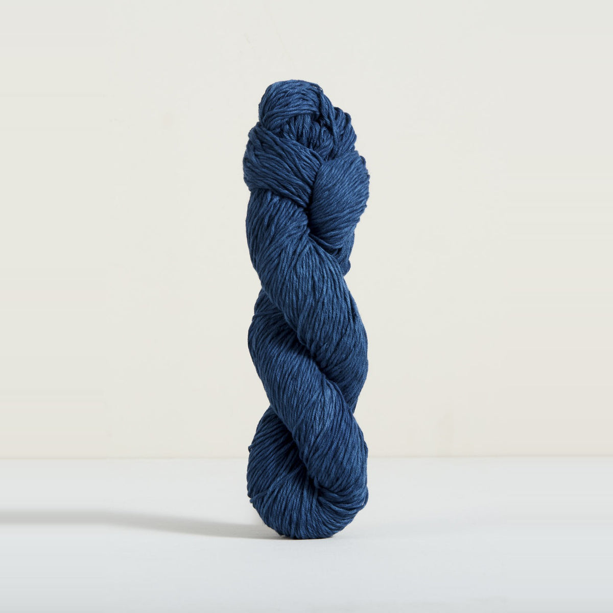Urth Yarns Etesia – Whale