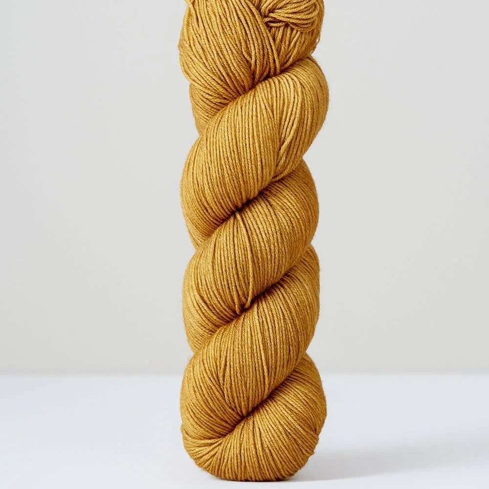 Urth Yarns Harvest Fingering in colourway Acorn – 4ply weight merino yarn