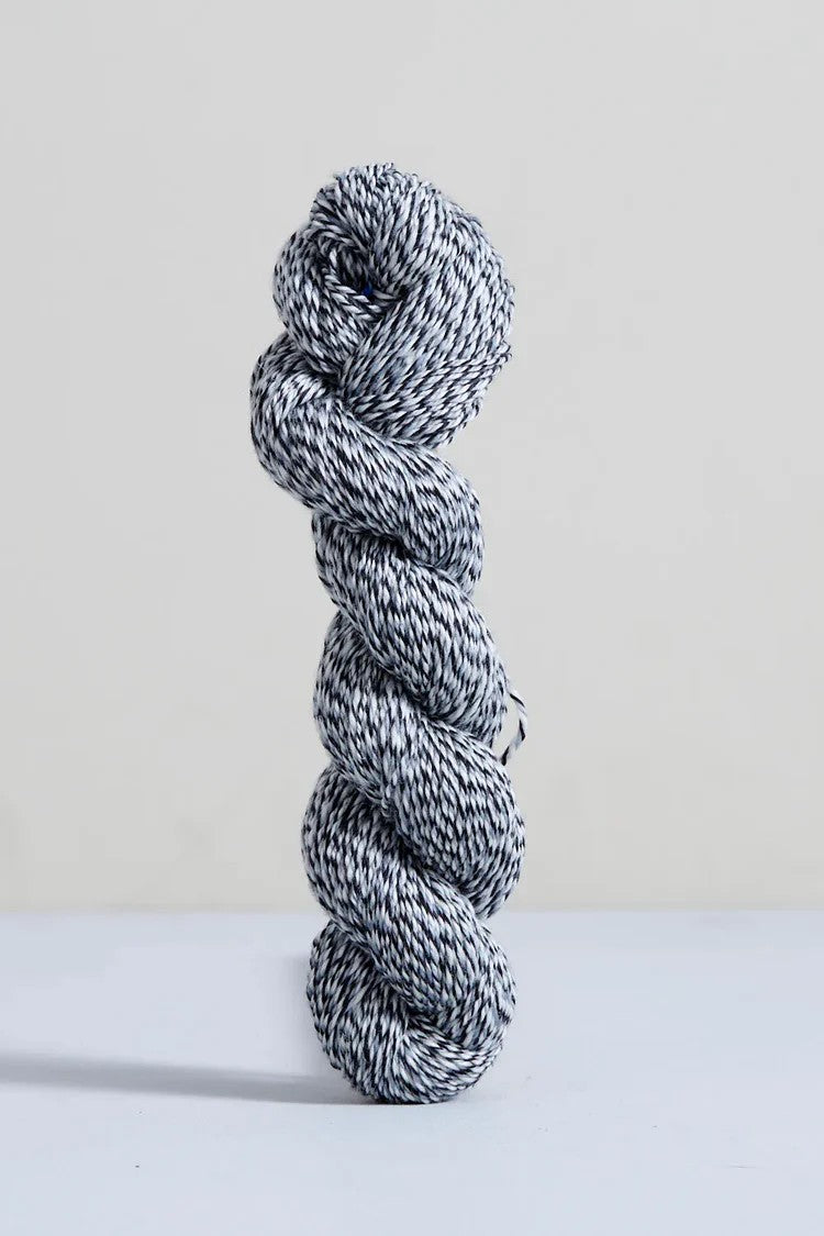 Urth Yarns Spiral Grain Sport in colourway Poppyseed – 5ply weight merino yarn