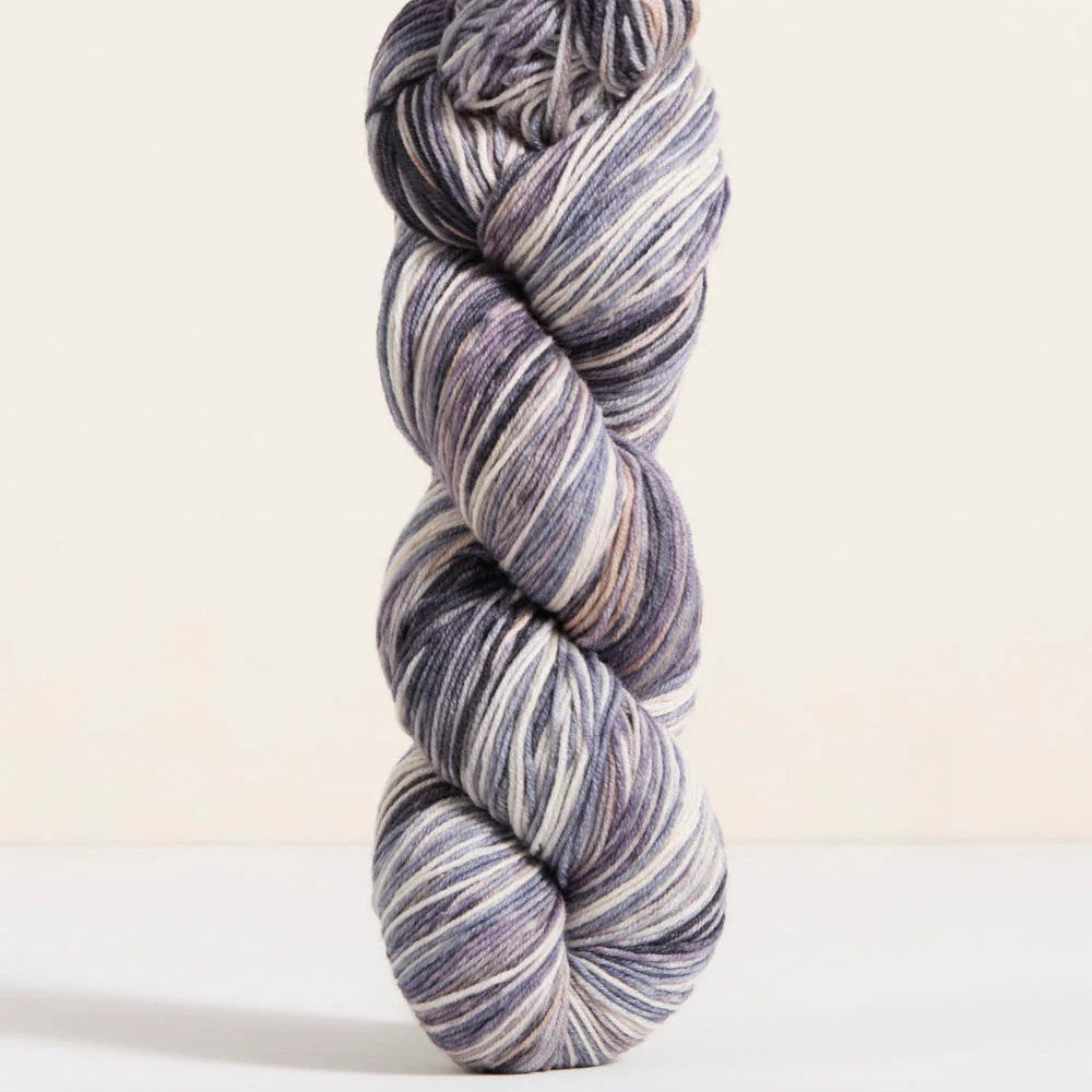 Urth Yarns Uneek Fingering in colourway 3033 – 4ply weight merino yarn