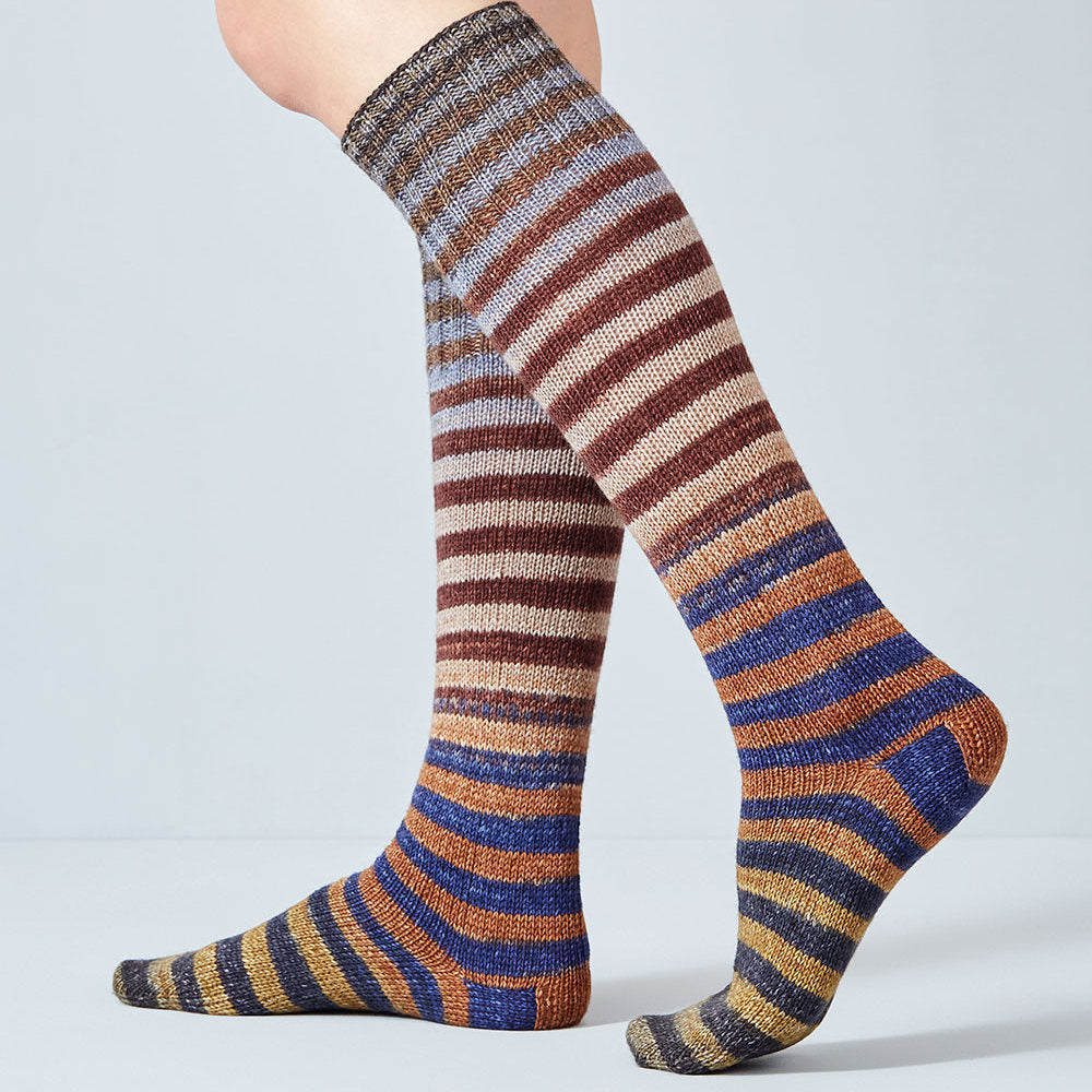 Urth Yarns Uneek Sock Kit in colourway 58 – 4ply weight merino, nylon yarn