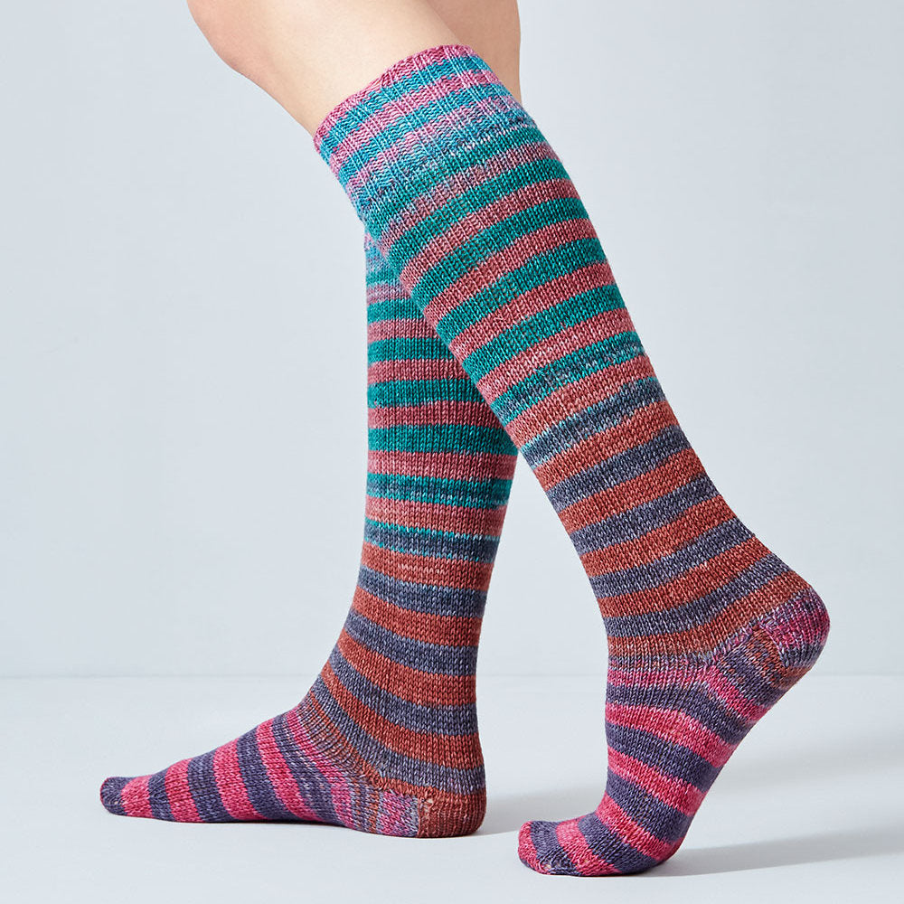 Urth Yarns Uneek Sock Kit in colourway 63 – 4ply weight merino, nylon yarn