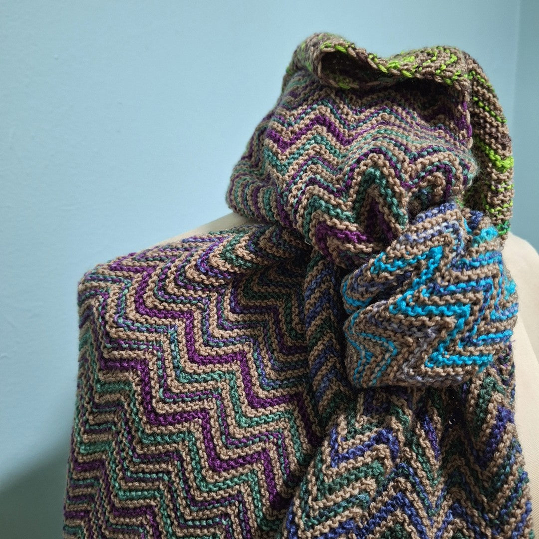 ZickZack Scarf knitting kit – view 3