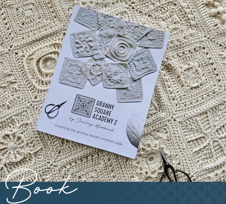 Granny Square Academy 2 – crochet pattern book