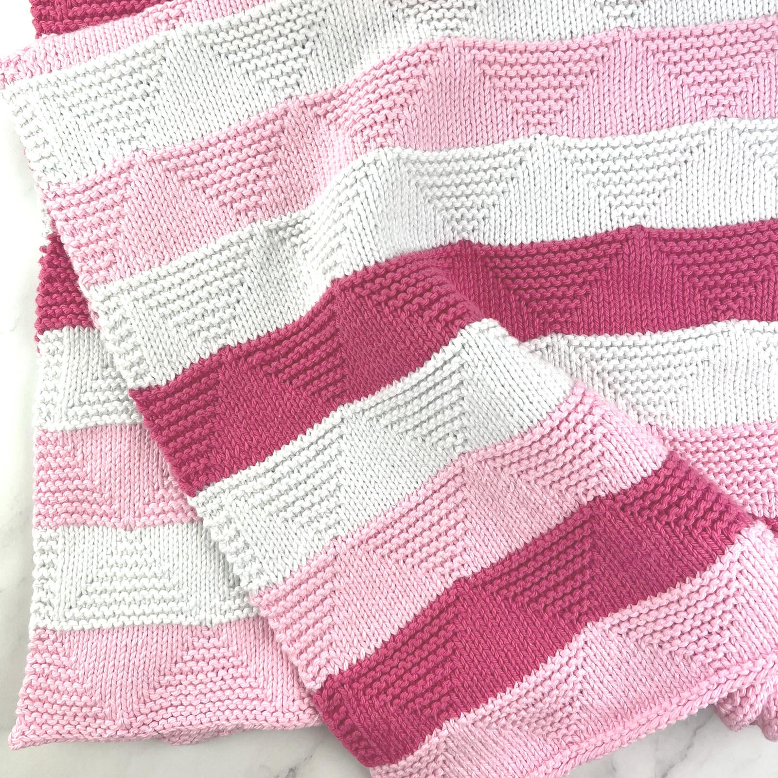 Triss Baby Blanket knitting kit – view 2