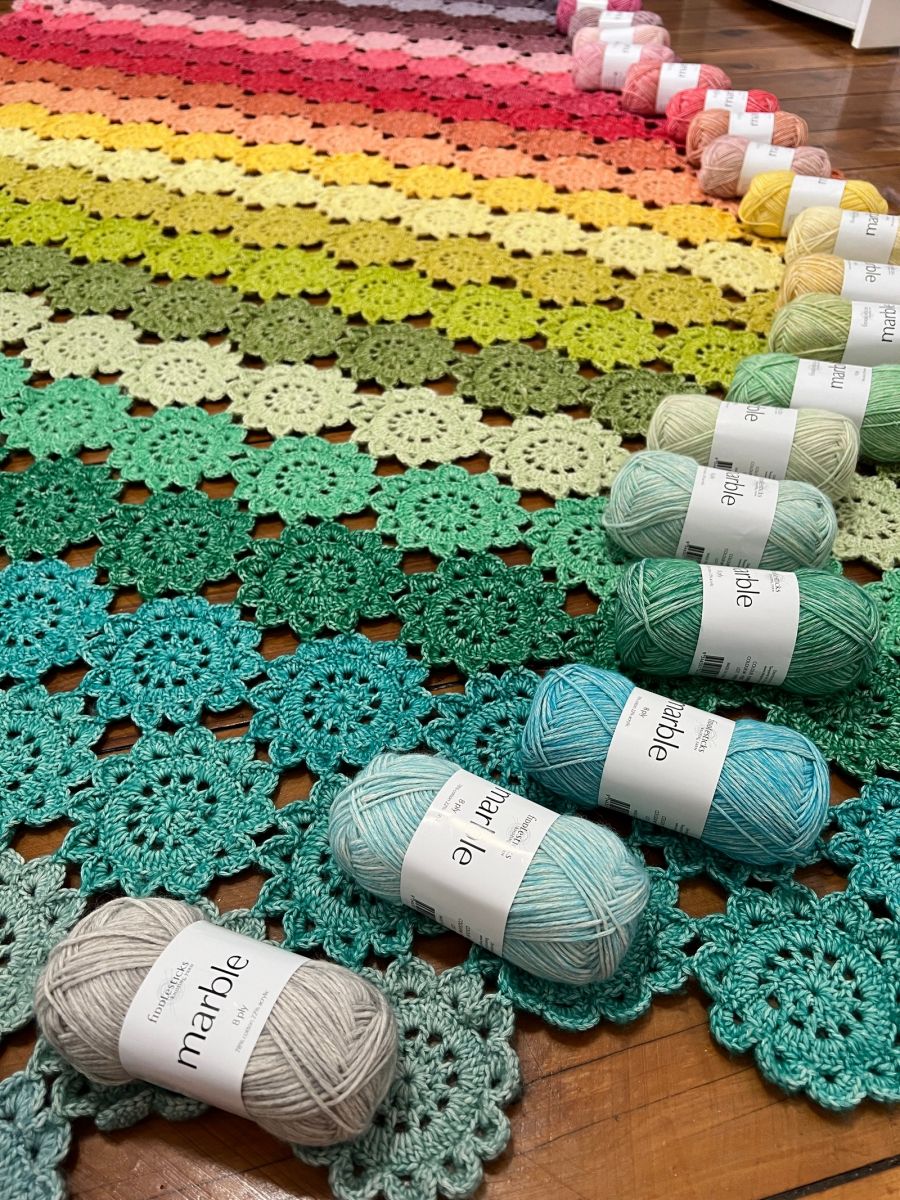 Flower Blanket in Marble