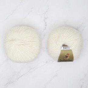 Alpaca Yarns Baby Brushed Alpaca 14ply: Undyed Cream 100