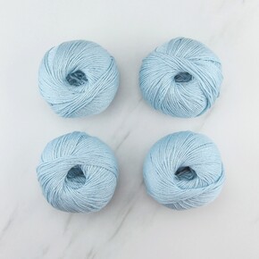 Texyarns Adsley Blanket Kit in Orchard: 8082 Sky