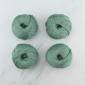 Texyarns Adsley Blanket Kit in Orchard: 8135 Moss