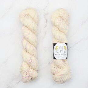 Blackwattle Yarn Wattle: Passion SS