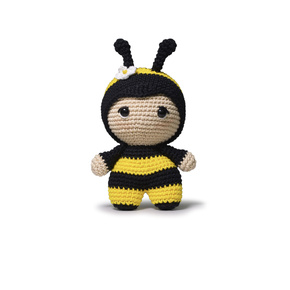 Circulo Amigurumi Kit: Too Cute Bumblebee