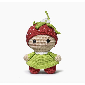 Circulo Amigurumi Kit: Too Cute Strawberry