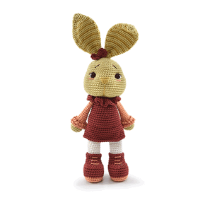 Circulo Amigurumi Kit: Lola the Bunny Girl