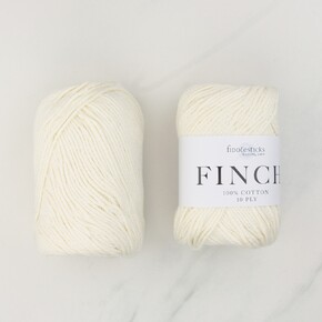 Texyarns Chatsworth Blanket Kit in Finch: 6202 Ecru
