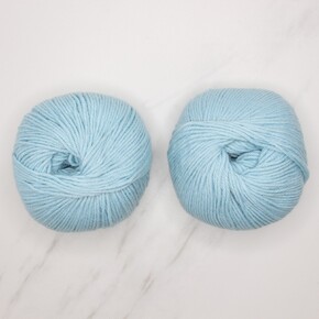 Texyarns Chatsworth Blanket Kit in Grange 10: 10012 Ice Blue