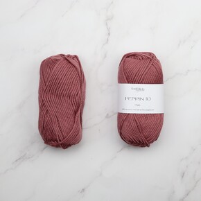 Texyarns Cliveden Blanket Kit in Peppin 10: 1006 Musk + Fringe