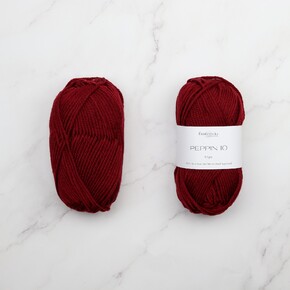 Texyarns Cliveden Blanket Kit in Peppin 10: 1013 Maroon + Fringe
