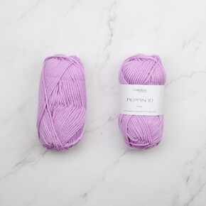 Texyarns Cliveden Blanket Kit in Peppin 10: 1019 Lilac + Fringe