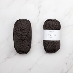 Texyarns Cliveden Blanket Kit in Peppin 10: 1025 Rock + Fringe