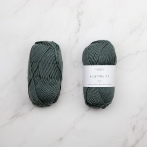 Texyarns Cliveden Blanket Kit in Peppin 10: 1031 Moss + Fringe